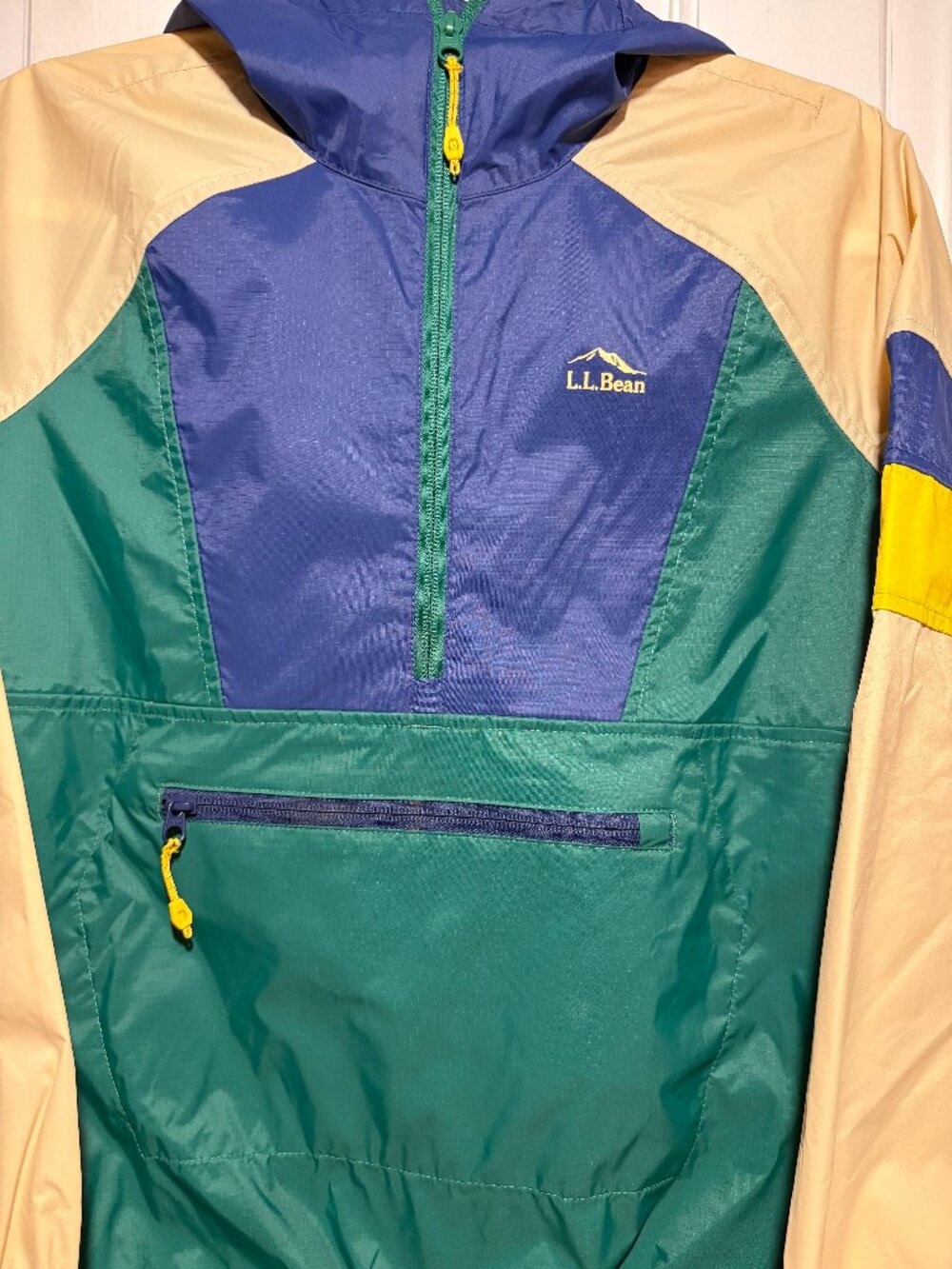 L.L.  Bean Multi Color Hooded Pullover Rain Jacket Size M 10-12